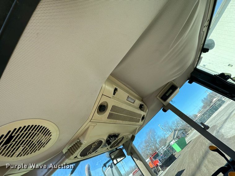 image for item OJ9505 2007 John Deere 6415 tractor