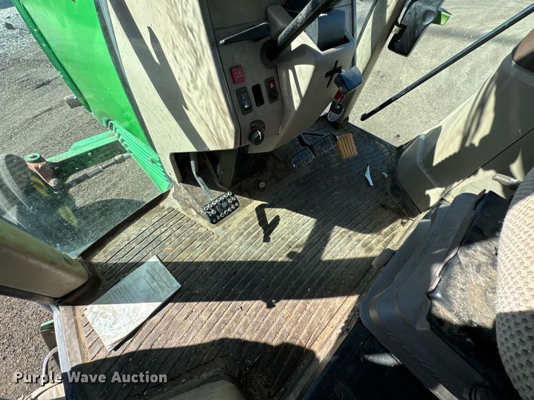 image for item OJ9505 2007 John Deere 6415 tractor