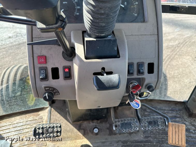 image for item OJ9505 2007 John Deere 6415 tractor