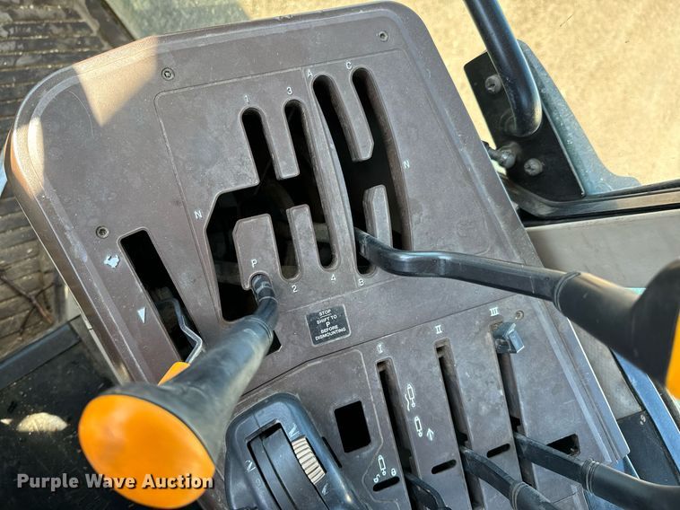 image for item OJ9505 2007 John Deere 6415 tractor