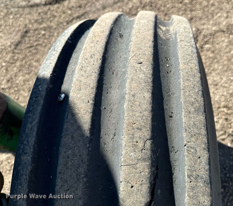 image for item OJ9505 2007 John Deere 6415 tractor