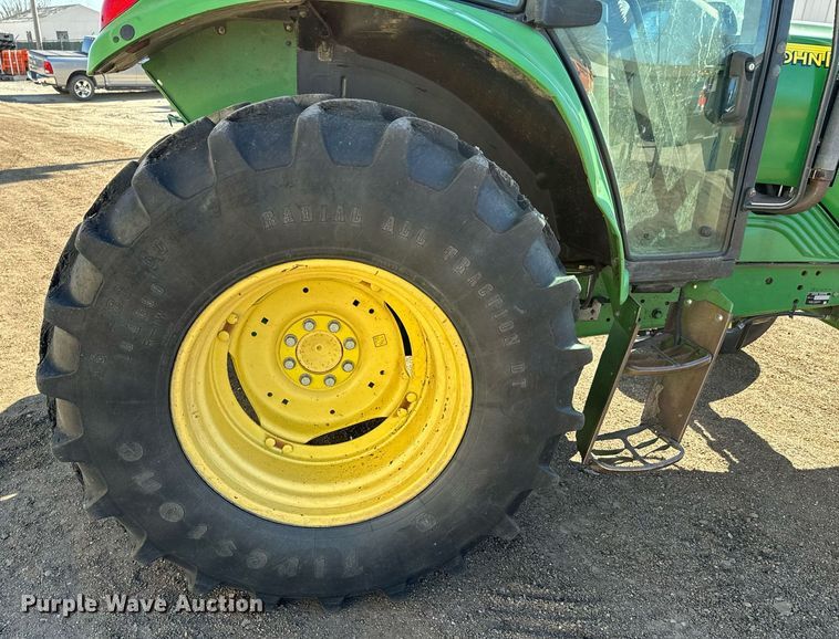 image for item OJ9505 2007 John Deere 6415 tractor