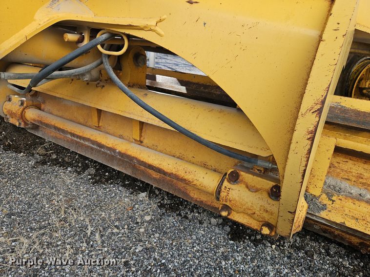 image for item OJ9510 2000 John Deere 770CH motor grader