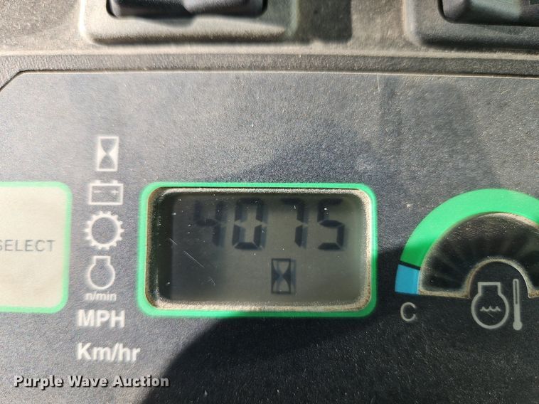 image for item OJ9510 2000 John Deere 770CH motor grader