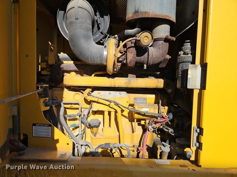 image for item OJ9510 2000 John Deere 770CH motor grader