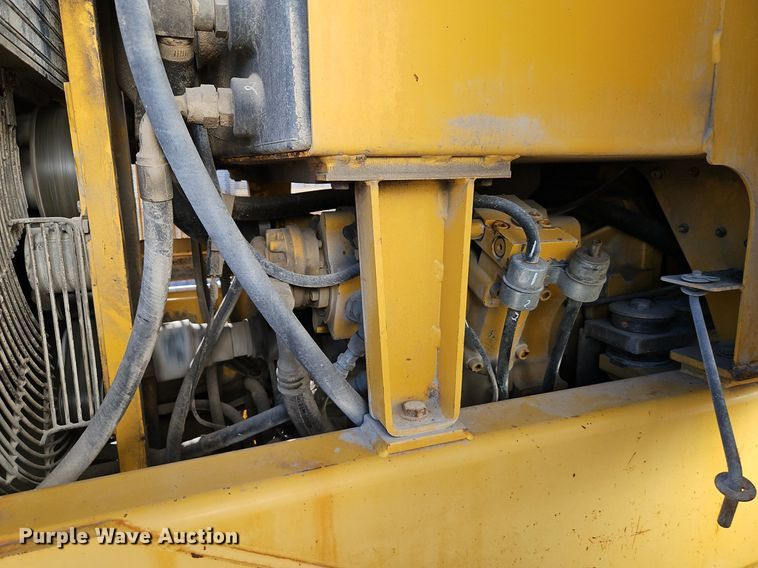 image for item OJ9510 2000 John Deere 770CH motor grader