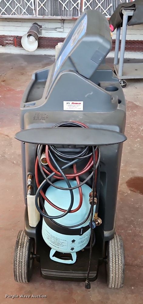 image for item OJ9511 Robinair Cooltech 34788 refrigerant recovery recycling machine