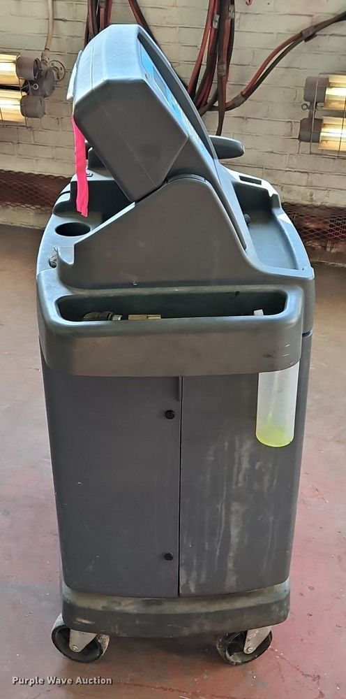 image for item OJ9513 Robinair Cooltech 34788 refrigerant recovery recycling machine
