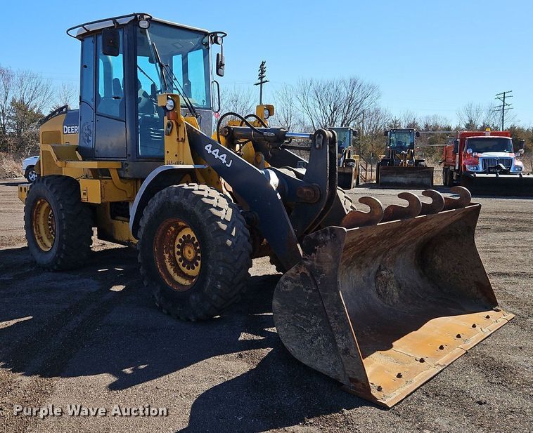 image for item OJ9515 2005 John Deere 444J wheel loader