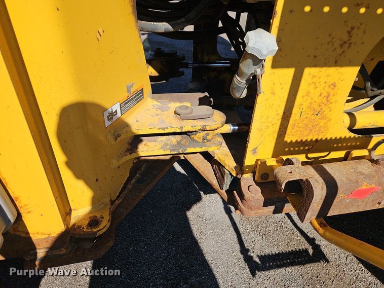 image for item OJ9515 2005 John Deere 444J wheel loader