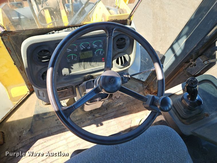 image for item OJ9515 2005 John Deere 444J wheel loader