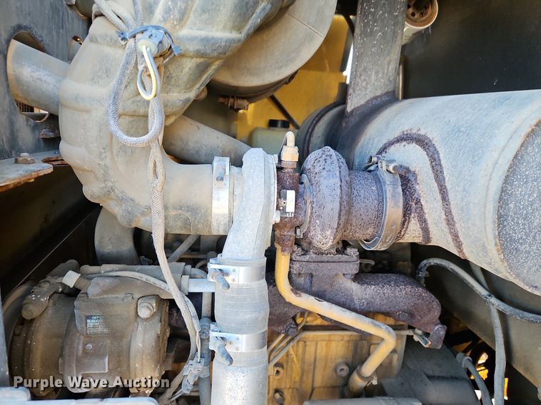 image for item OJ9515 2005 John Deere 444J wheel loader