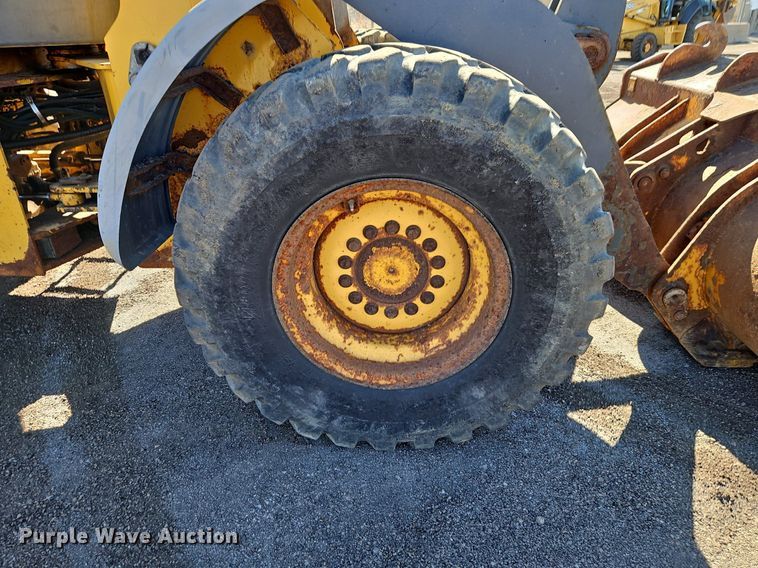 image for item OJ9515 2005 John Deere 444J wheel loader