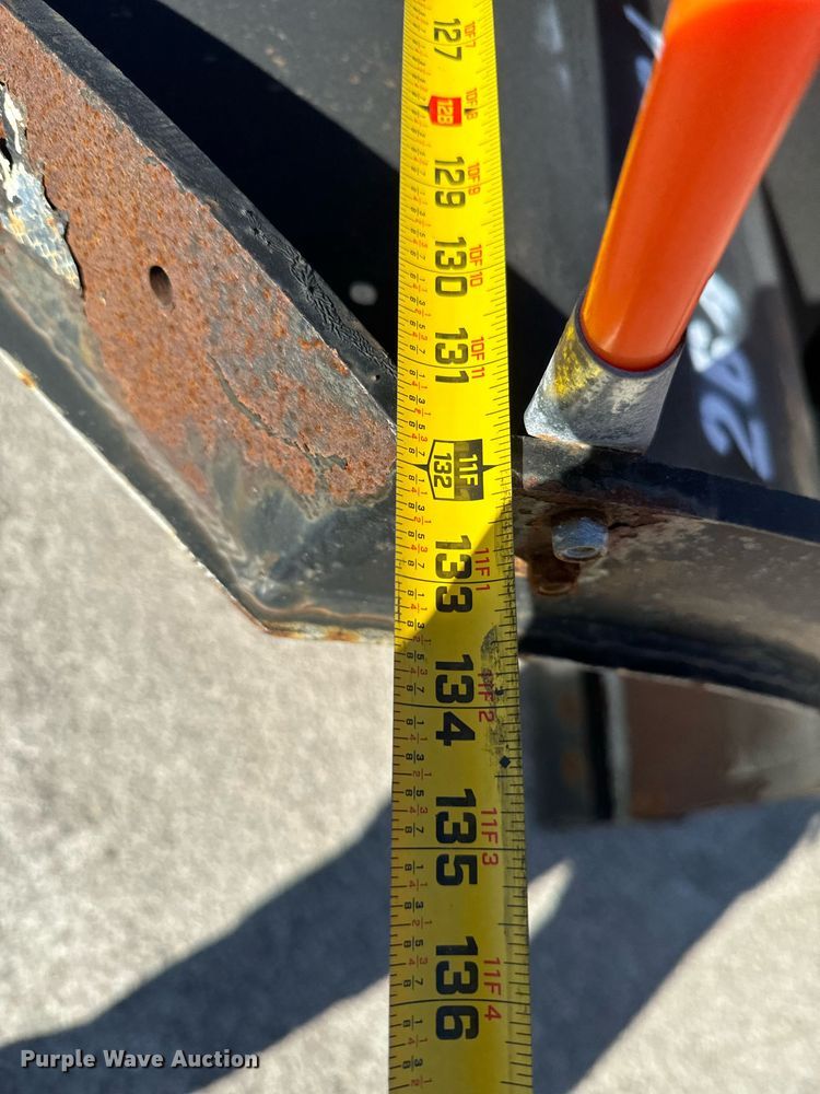 image for item OJ9516 2005 International 7400 dump truck