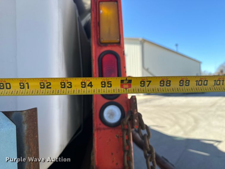 image for item OJ9516 2005 International 7400 dump truck