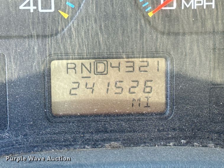 image for item OJ9516 2005 International 7400 dump truck