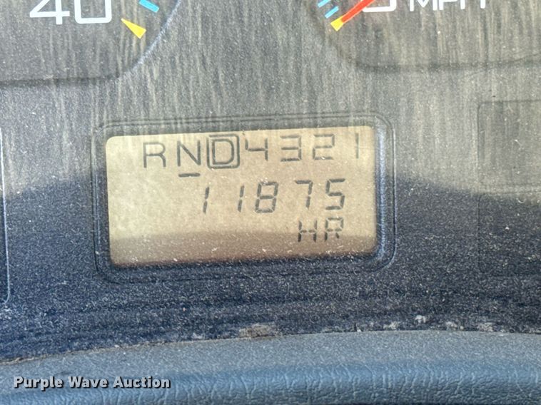 image for item OJ9516 2005 International 7400 dump truck