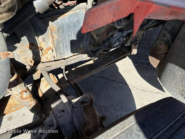 image for item OJ9516 2005 International 7400 dump truck