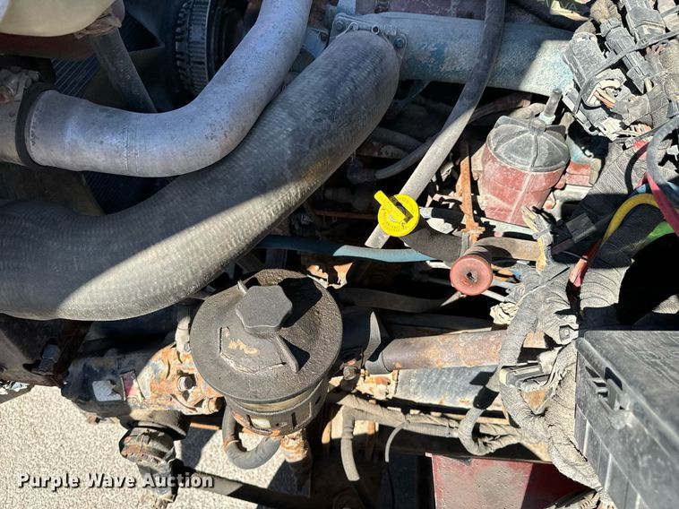 image for item OJ9516 2005 International 7400 dump truck