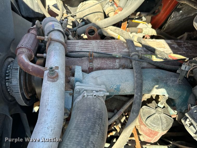 image for item OJ9516 2005 International 7400 dump truck