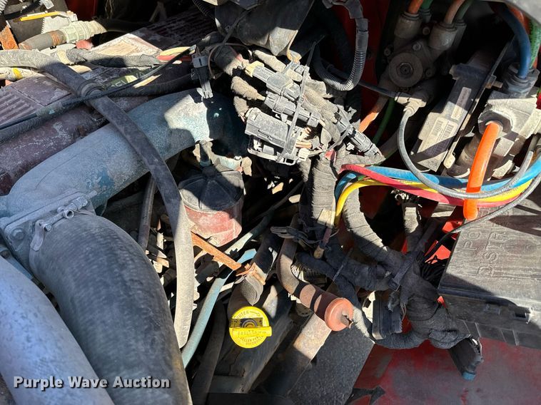 image for item OJ9516 2005 International 7400 dump truck