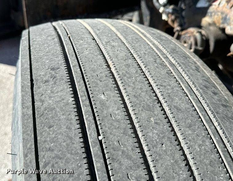 image for item OJ9516 2005 International 7400 dump truck