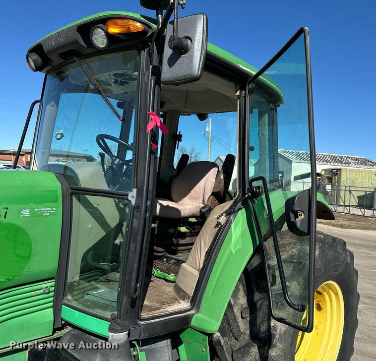 image for item OJ9517 2007 John Deere 6415 tractor