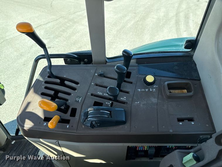 image for item OJ9517 2007 John Deere 6415 tractor