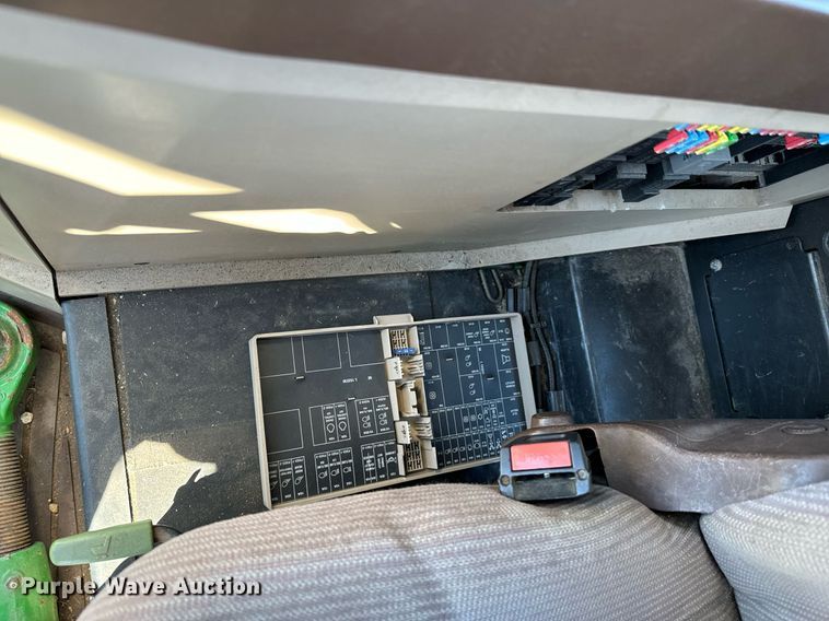 image for item OJ9517 2007 John Deere 6415 tractor