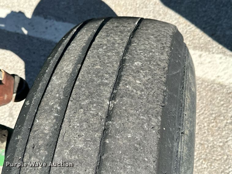 image for item OJ9517 2007 John Deere 6415 tractor