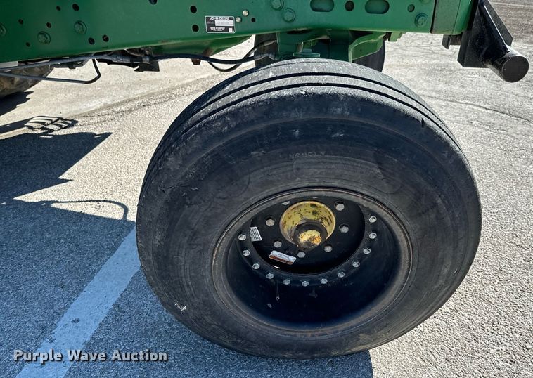 image for item OJ9517 2007 John Deere 6415 tractor