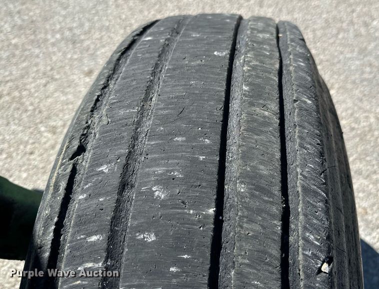 image for item OJ9517 2007 John Deere 6415 tractor