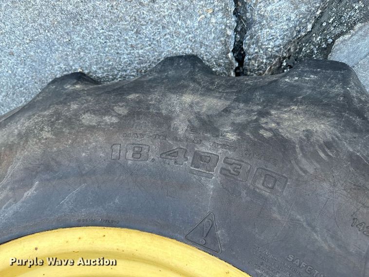 image for item OJ9517 2007 John Deere 6415 tractor