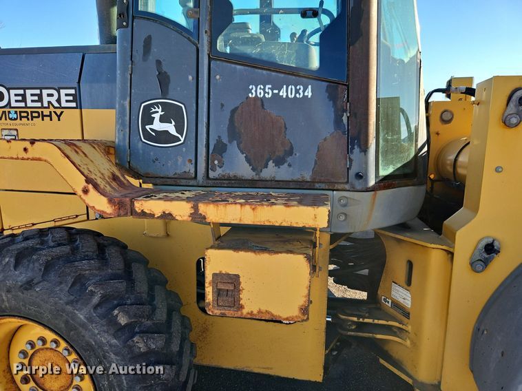 image for item OJ9524 2005 John Deere 444J wheel loader