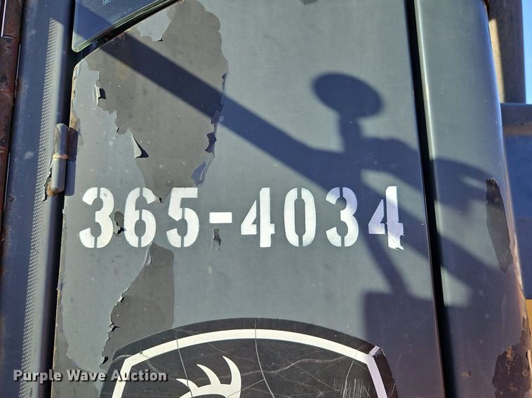 image for item OJ9524 2005 John Deere 444J wheel loader