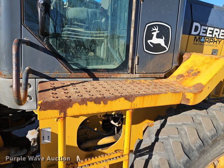 image for item OJ9525 2007 John Deere 444J wheel loader