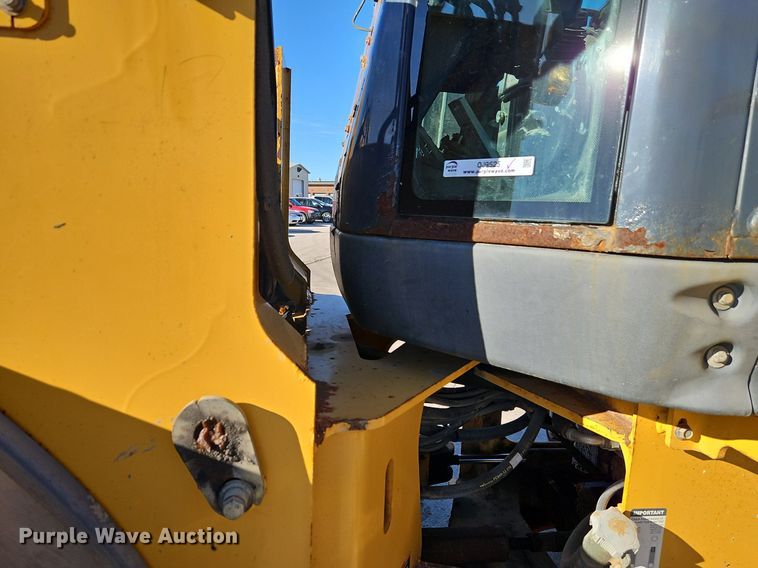 image for item OJ9525 2007 John Deere 444J wheel loader