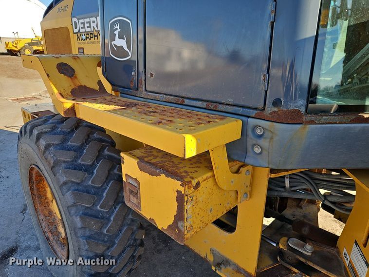 image for item OJ9525 2007 John Deere 444J wheel loader