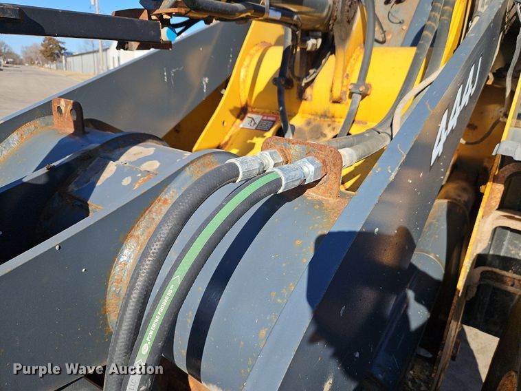 image for item OJ9525 2007 John Deere 444J wheel loader