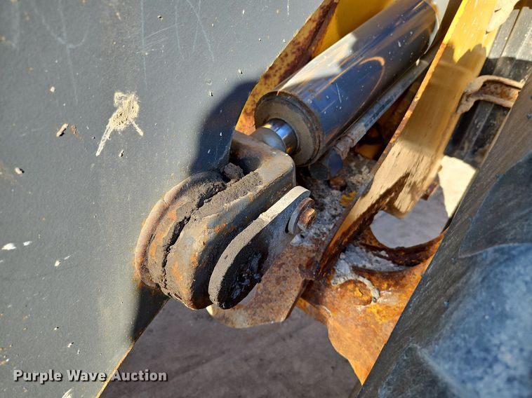 image for item OJ9525 2007 John Deere 444J wheel loader