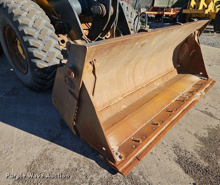 image for item OJ9525 2007 John Deere 444J wheel loader