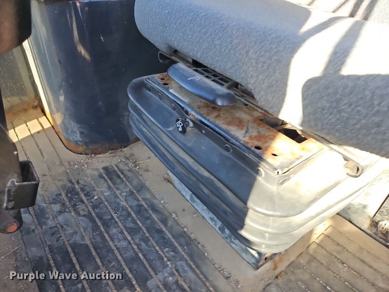 image for item OJ9525 2007 John Deere 444J wheel loader