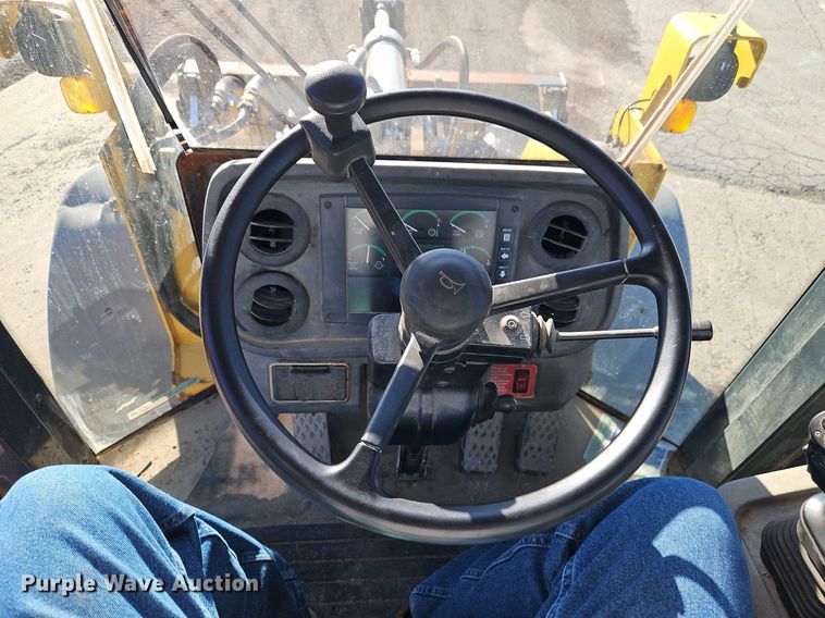 image for item OJ9525 2007 John Deere 444J wheel loader