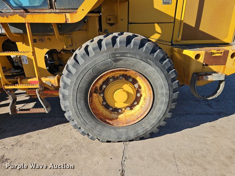 image for item OJ9525 2007 John Deere 444J wheel loader