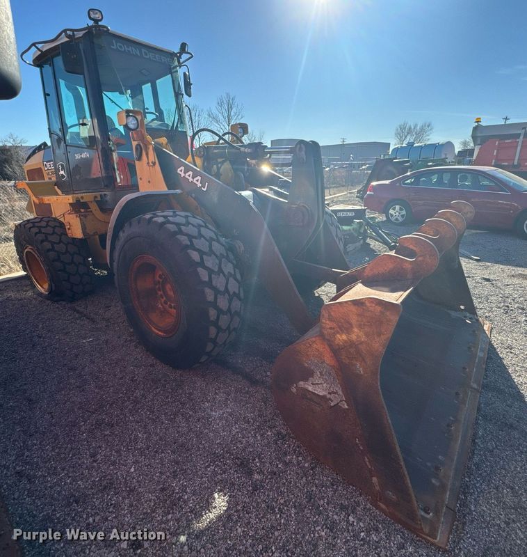 image for item OJ9526 2005 John Deere 444J wheel loader