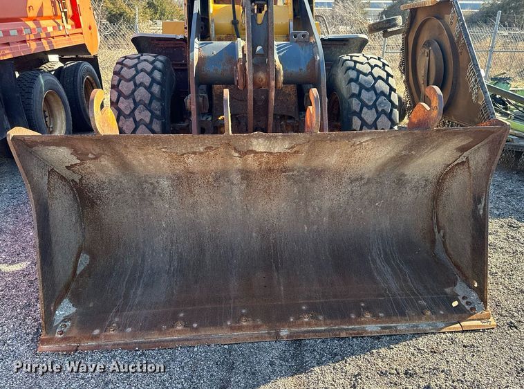 image for item OJ9526 2005 John Deere 444J wheel loader