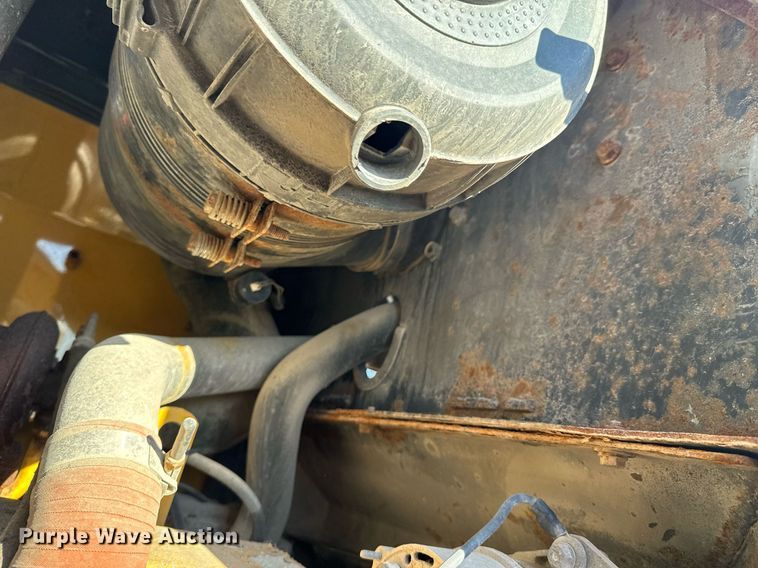 image for item OJ9526 2005 John Deere 444J wheel loader