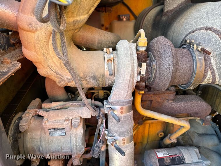 image for item OJ9526 2005 John Deere 444J wheel loader