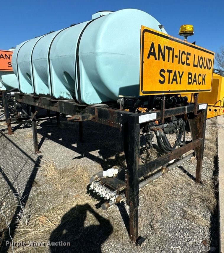 image for item OJ9527 Anti-ice tank