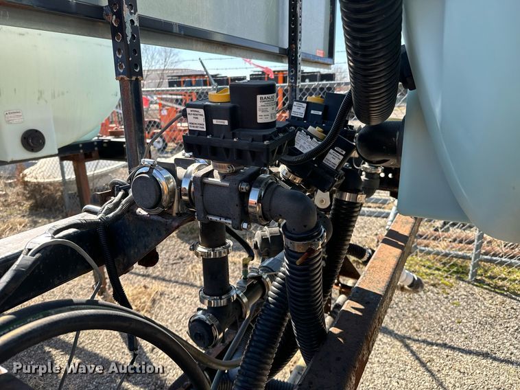 image for item OJ9529 Anti-ice tank